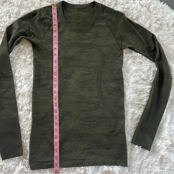 Lululemon Swiftly Tech Long Sleeve Crew Dark Olive / Brave Olive / Black - Picture 5 of 9